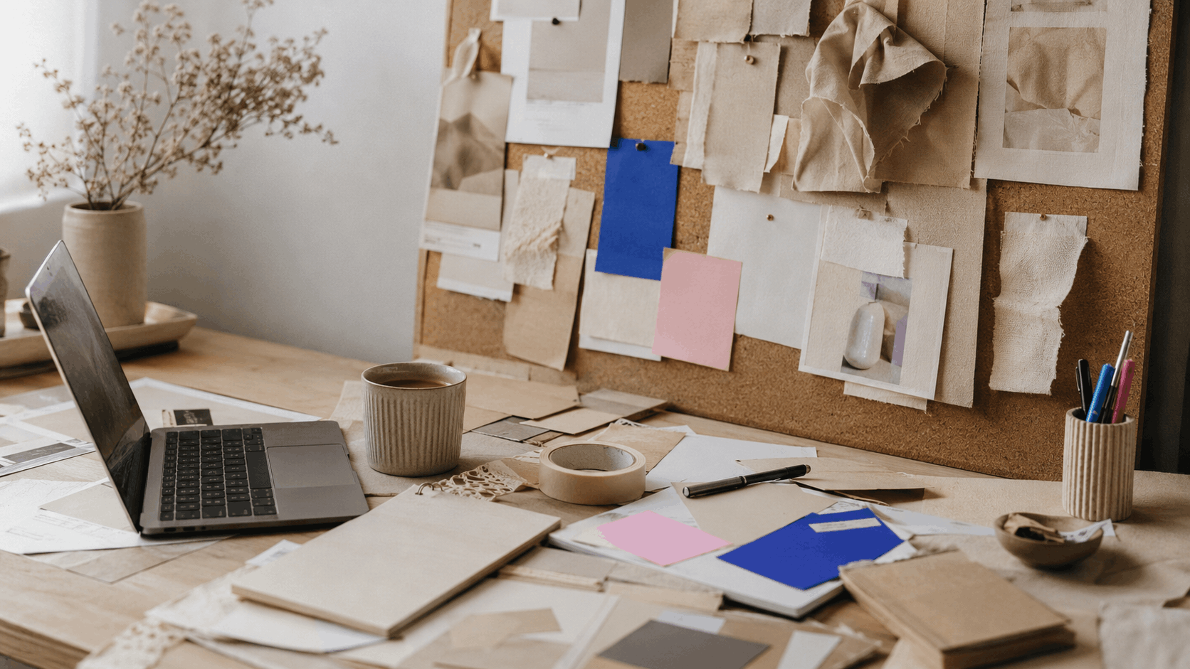 Alle machen Beige — KI Branding mit Persönlichkeit statt Einheitsbrei, Pinterest-Format